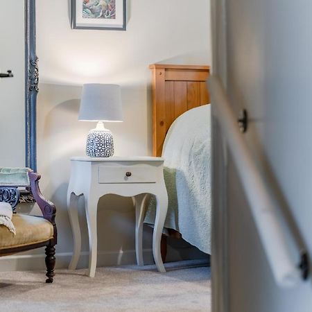 Cotswold Way Cottage สเตราด์ ภายนอก รูปภาพ